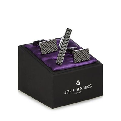 Gunmetal tie pin and textured cufflinks in a gift box